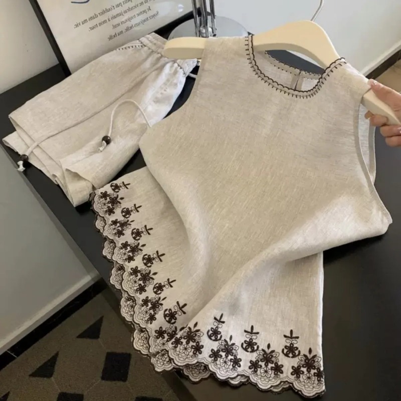 Sewing Vest - Gilet en dentelle brodée pour femmes,