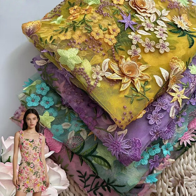 Tissu en tulle brodé floral 3D - Sewing In Textile avis et prix